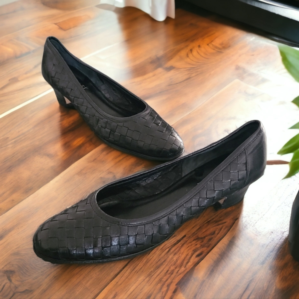 AMALFI RANGONI Italy Vintage Black Woven Leather Low Heel Pumps 8.5 Narrow - Picture 10 of 16